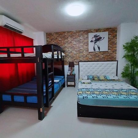 N&J Lopez Lodging House Pasay Exterior foto