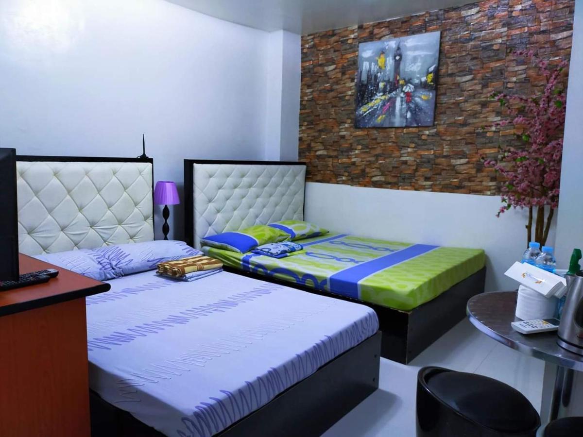 N&J Lopez Lodging House Pasay Exterior foto